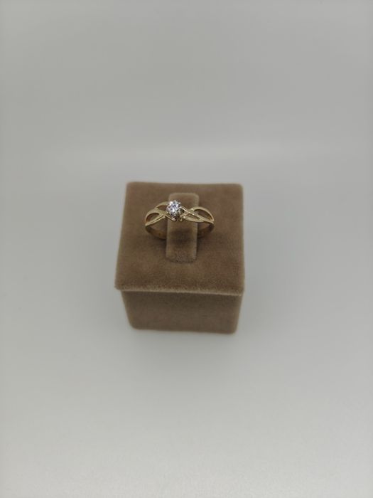 Inel logodna cu diamant 0.21Ct aur 9k 2.05gr (r)