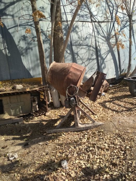 Шлакоблок аппарат сотилади