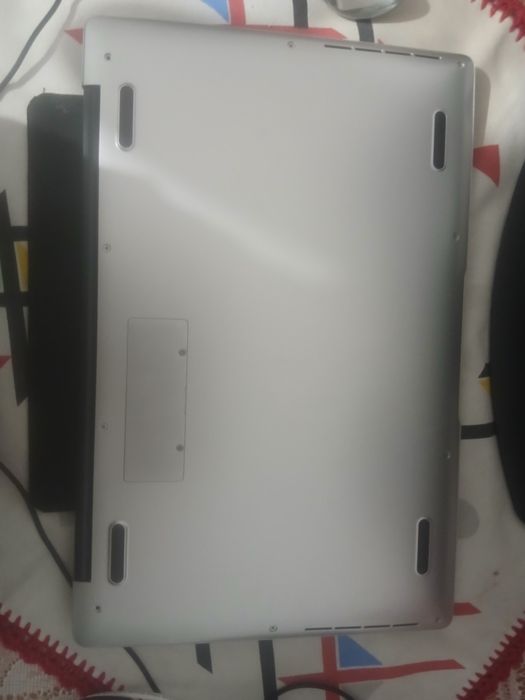 Vand laptop in stare perfect functional de gaming cu tot ce se vede