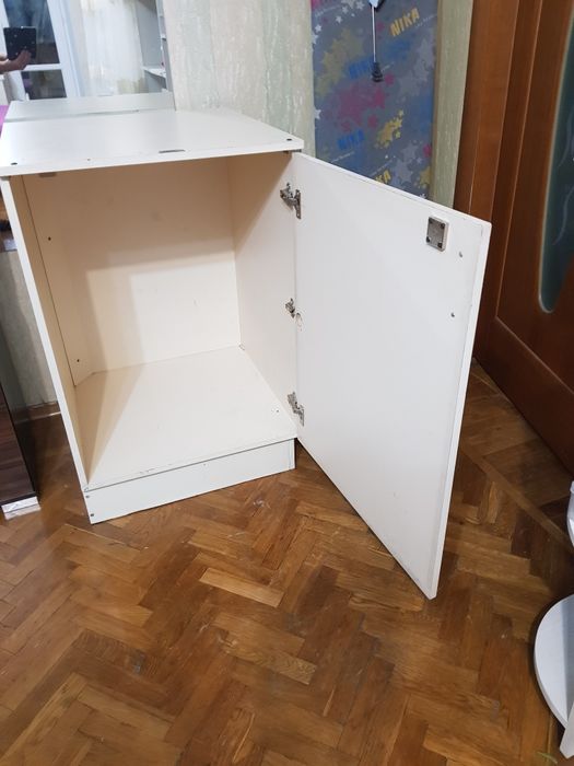 Продам 1 тумбочку, б/у