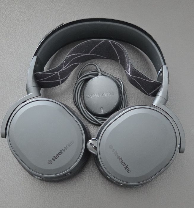 Căști gaming Steelseries Arctis 7