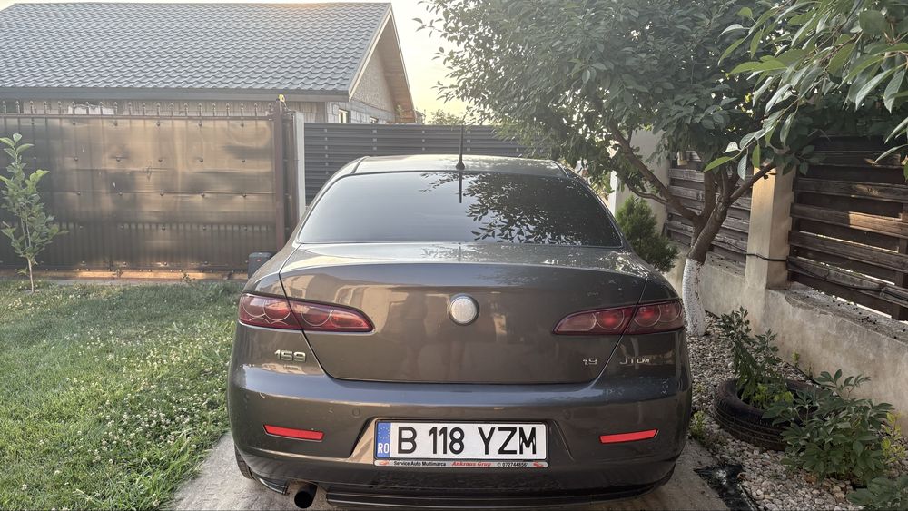 Alfa Romeo 159 2008 gri metalizat