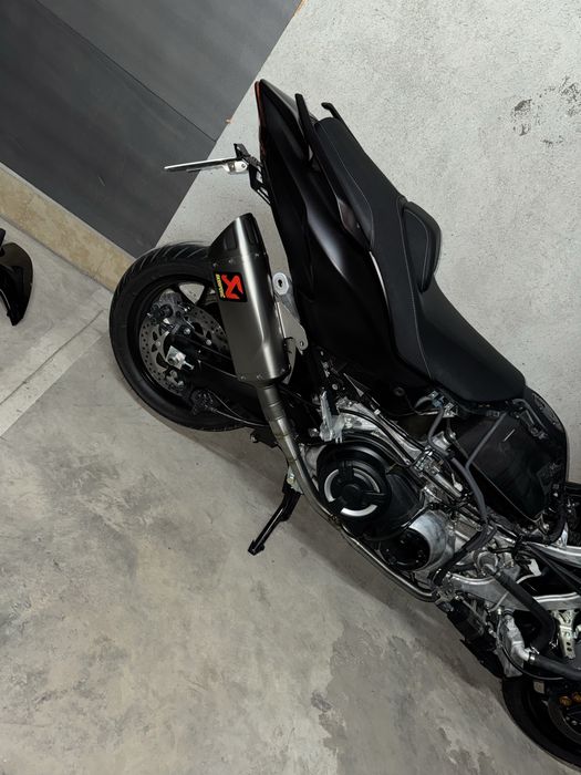 Крайно гърне Akrapovic за Yamaha R1 slip-on