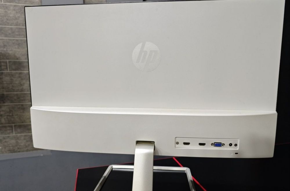 Hp 24fw monitor yaxshi