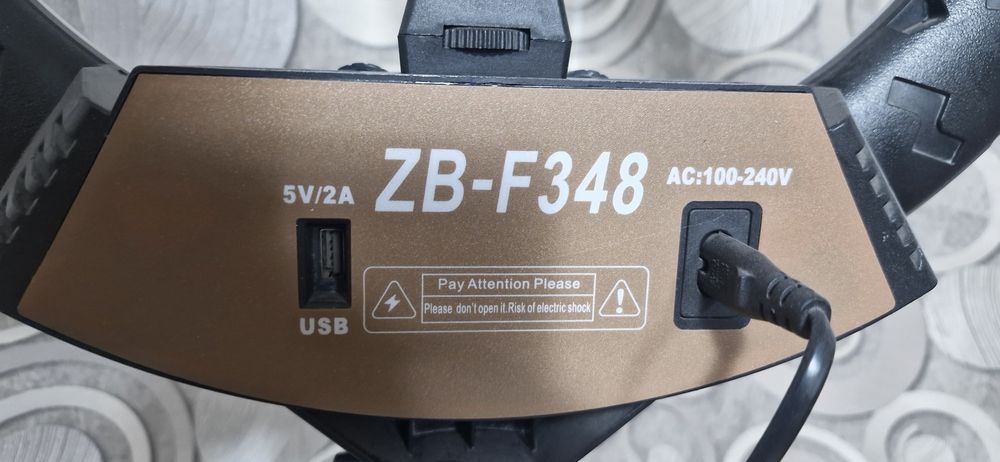 Кольцевой светильник