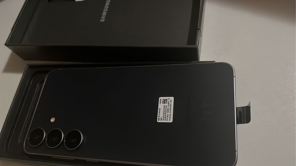 Samsung Galaxy S25 FE