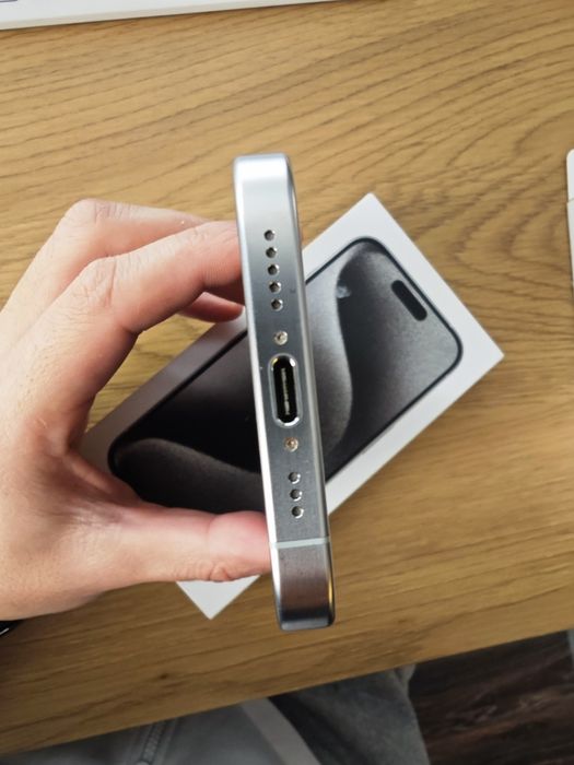 Apple iPhone 15 Pro – 1TB, White Titanium | 86% батерия | Като нов