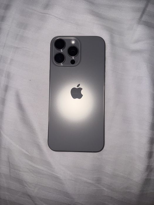 iPhone 15 Pro Max