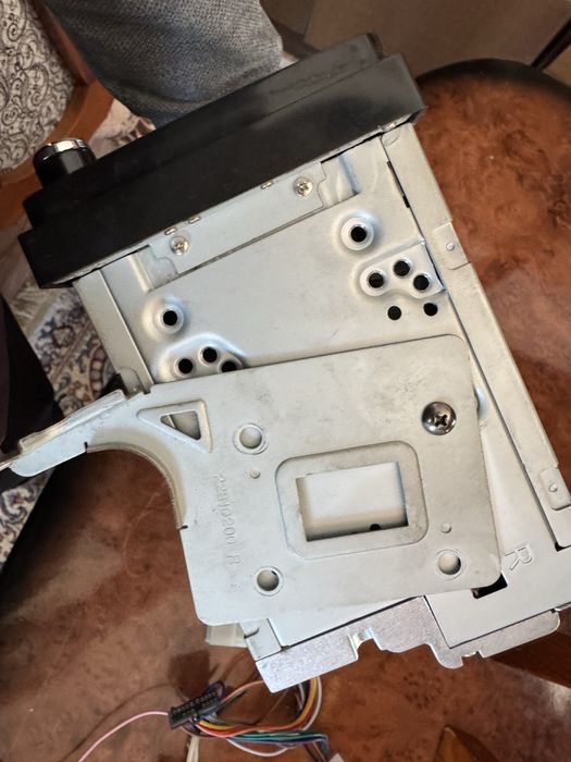 Продам автомагнитолу на Прадо