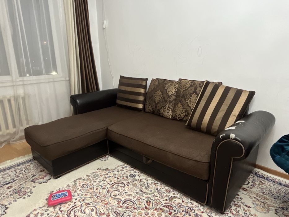 Продам срочно диван