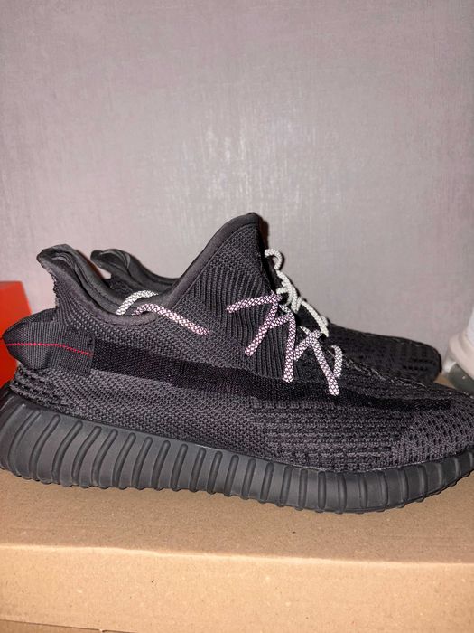 Adidas Yeezy Boost 350 V2 Black (Non-Reflective) - Номер 44