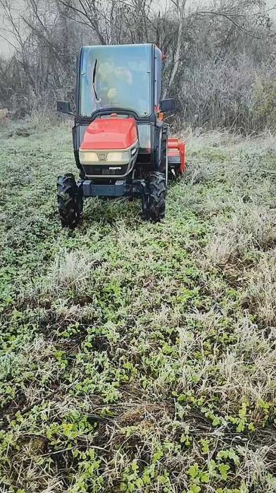 УСЛУГИ С МАЛЪК ТРАКТОР  
Капково напояване Поставяне на мулч фолио