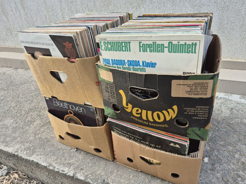 Vând 150lp Discuri Vinil colectie muzica clasica mixta Artiști celebrii