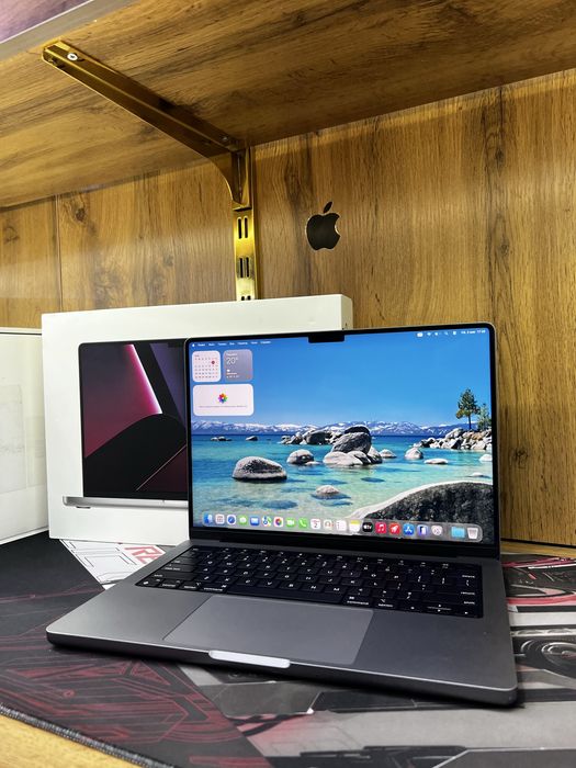 MacBook M2 Pro 16/512