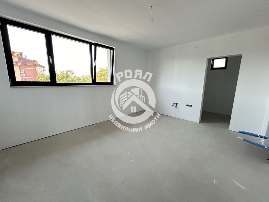 Продава се Къща в Пловдив, Остромила - 380 кв.м за 1048 €/кв.м - Снимка #11