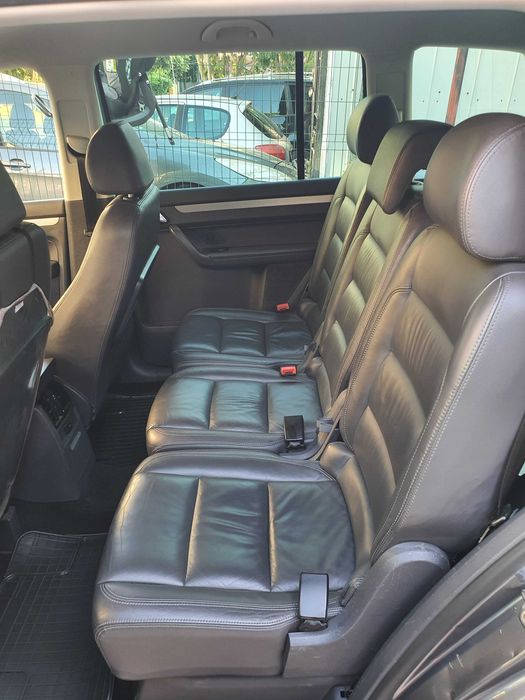Продавам VW Touran 2.0 TDI (8V / BMM)