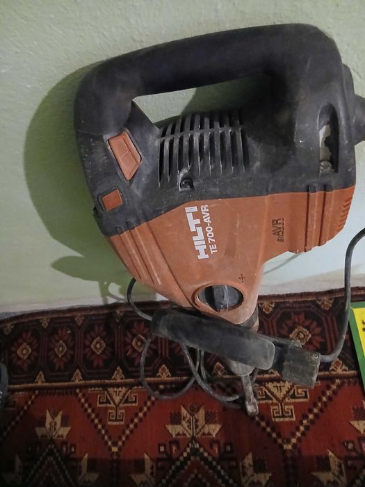HILTI  -TE  700 AVR  използван .