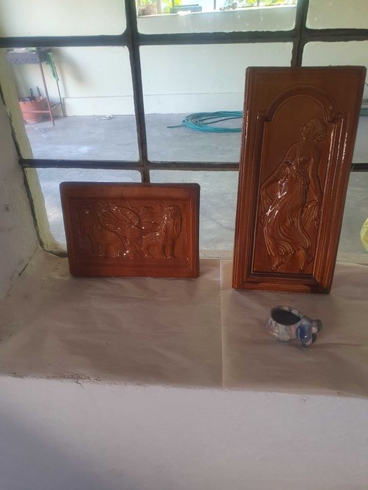 Diverse materiale pentru sobe din teracotă în stare nouă