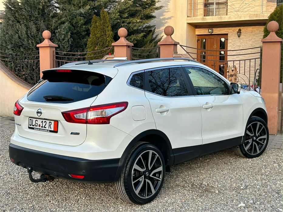 Nissan Qashqai 2015 1.6 Diesel 130 CP Cutie Automată Model Tekna
