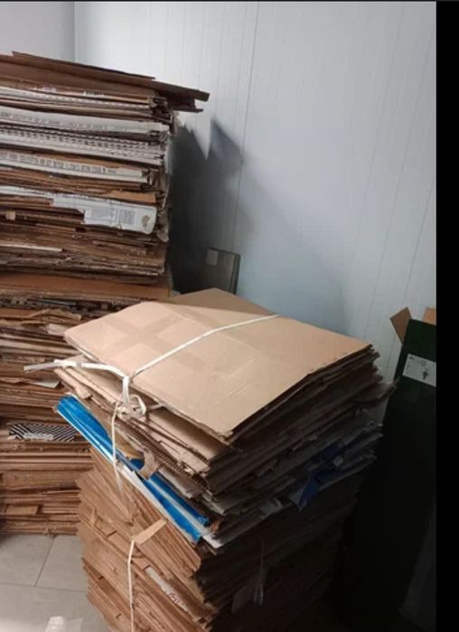 Макалатура, металлолом оламиз. Тахланган коробка, картон олам