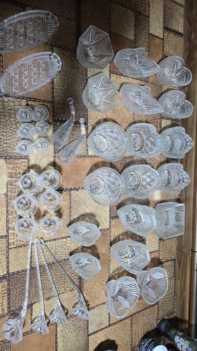 Хрустальный набор посуды