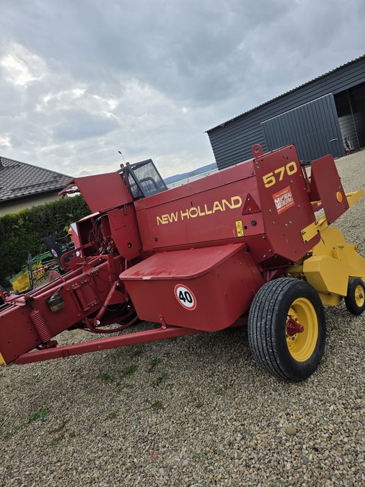 Presa de balotat balotiera New holland 570