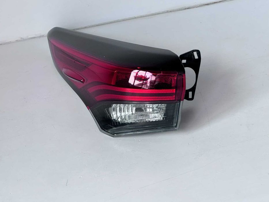 ляв стоп Toyota HIGHLANDER 2020-2024 г. #1030V.