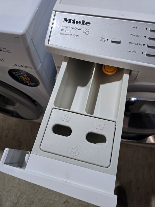 Инверторна пералня Miele W4146WPS пчелна пита