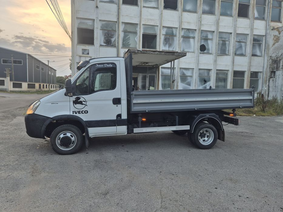 De vânzare iveco basculabil