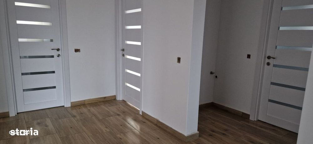 Casă nouă parter la intrare în Curtești