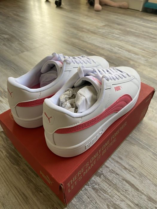 Маратонки Puma.