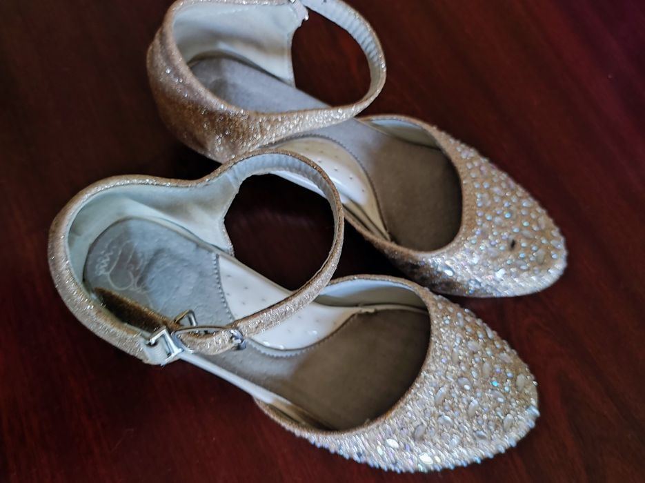 Туфли для танцев детские
