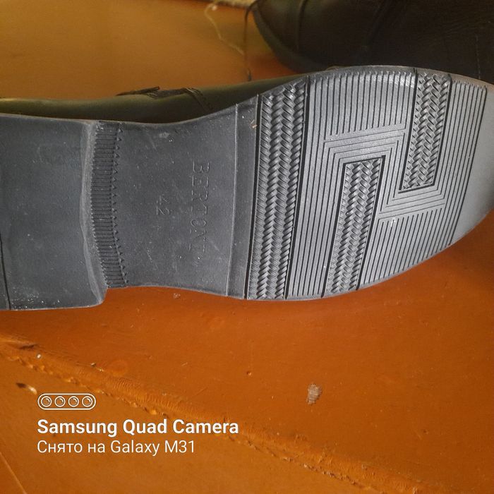 Туфли зимние сотилади