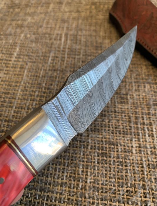 Ръчно кован ловен нож