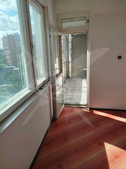 Продава се Многостаен апартамент в Айтос - 90 кв.м за 1034 €/кв.м - Снимка #2
