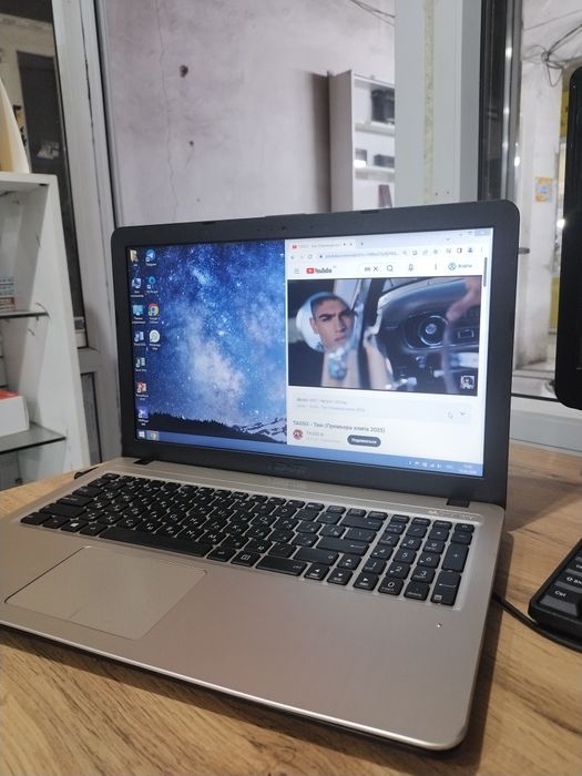 Ноутбук все установлено