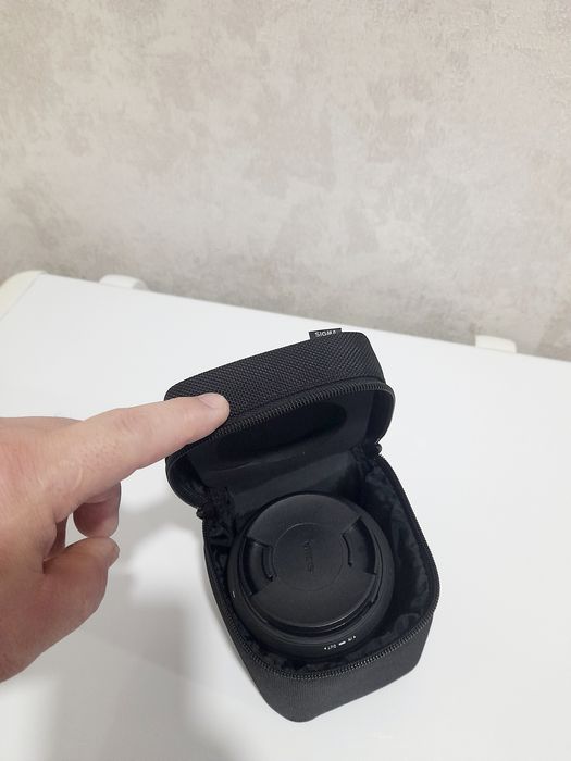 Продам объектив SIGMA 35мм F1.4DG