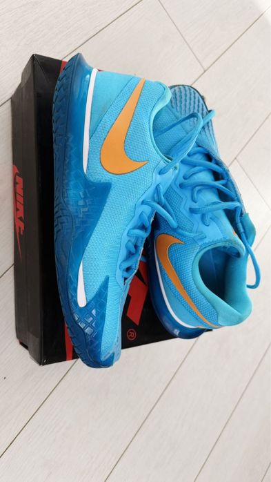 Оригинальные тенисные кросовки от найка