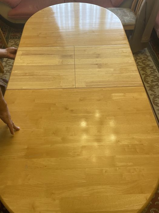 Стол со стульями