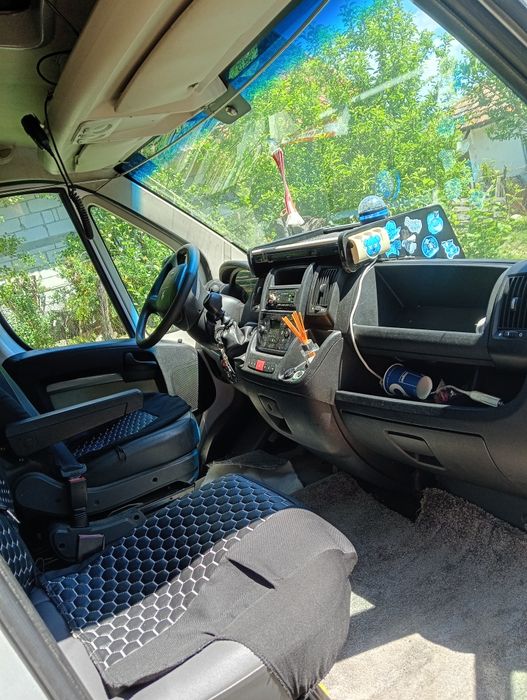 Vând Peugeot Boxer 3000 Iveco 10 europalet sau schimb cu tractor