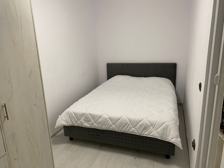 Ofer spre inchiriere ap 3camere regim hotelier...