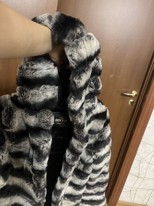 Продам шубу шиншиловую
