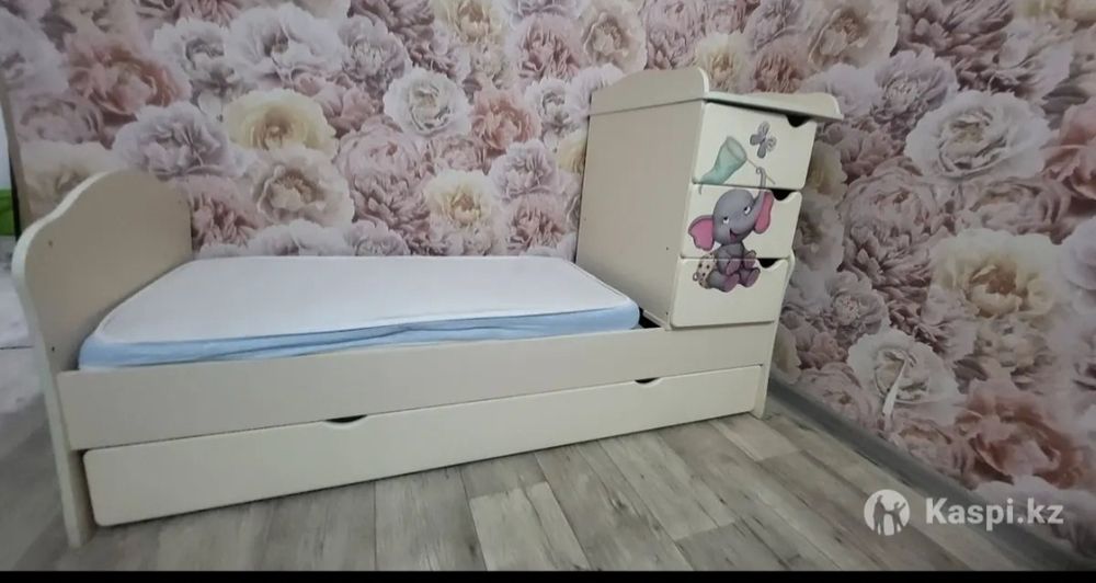 Кровать 10000, срочно