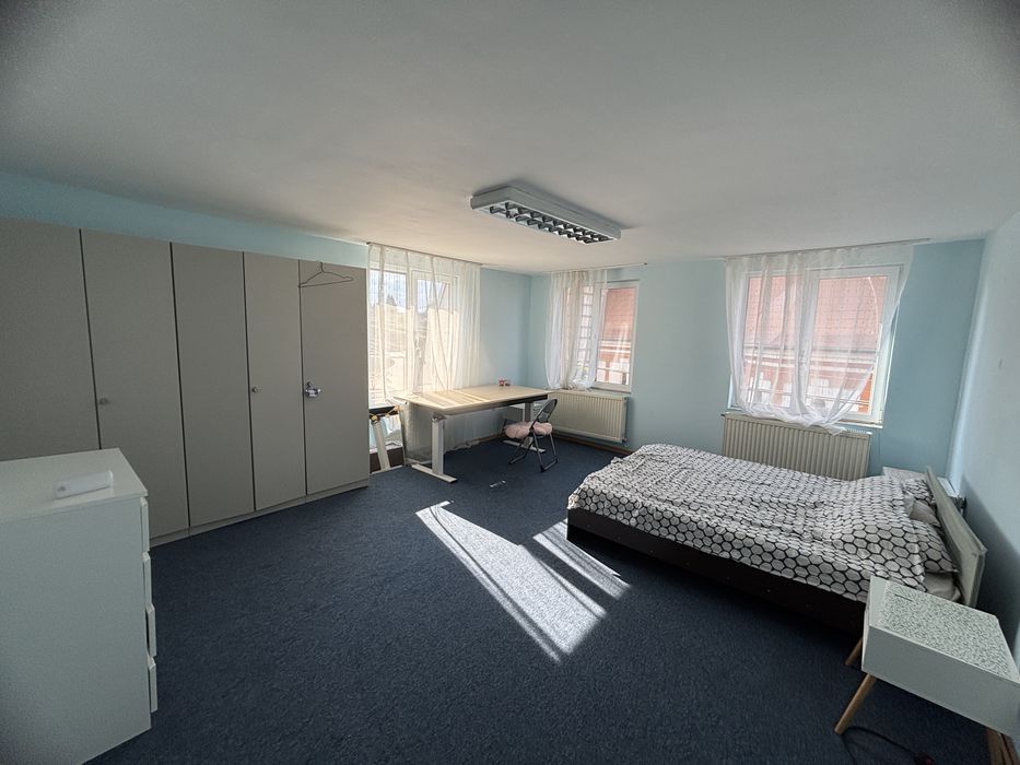 Inchiriez apartament