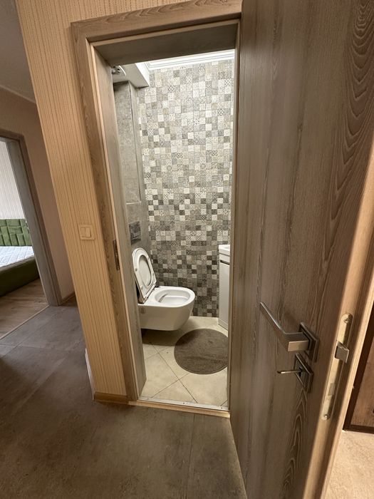 Дава се под наем Тристаен апартамент в София, Лозенец - 165 кв.м за 1500 € - Снимка #2