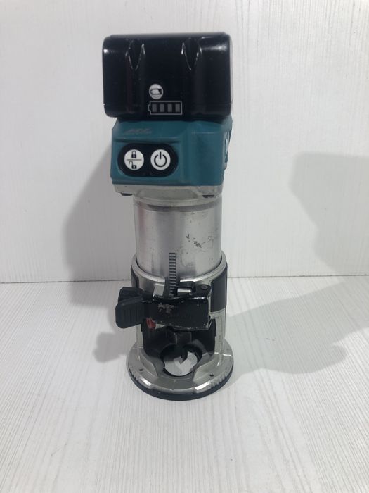 Freză Makita DRT 50