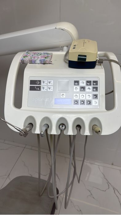 стоматологическая установка Diplomat