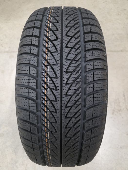 225/50/17 94H 2бр.GOODYEAR ULTRAGRIP 8 PERFORMANCE-rim protector