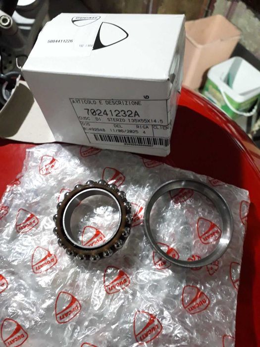Лагер на трипътник за Ducati