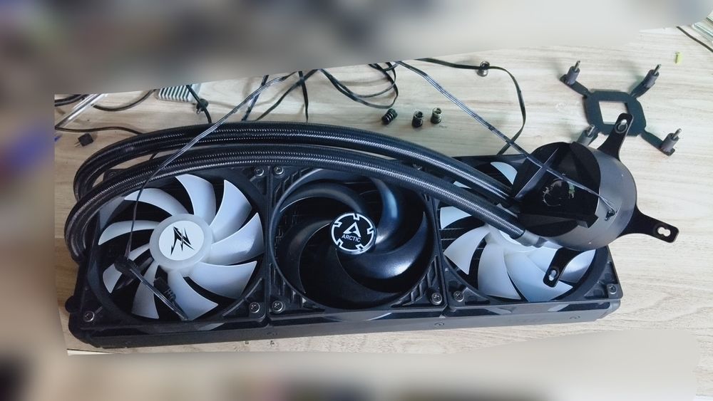 MSI vodyonka kuller